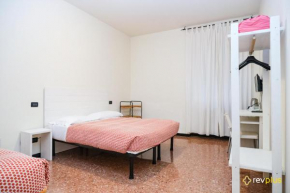 Lia Rooms 3, La Spezia